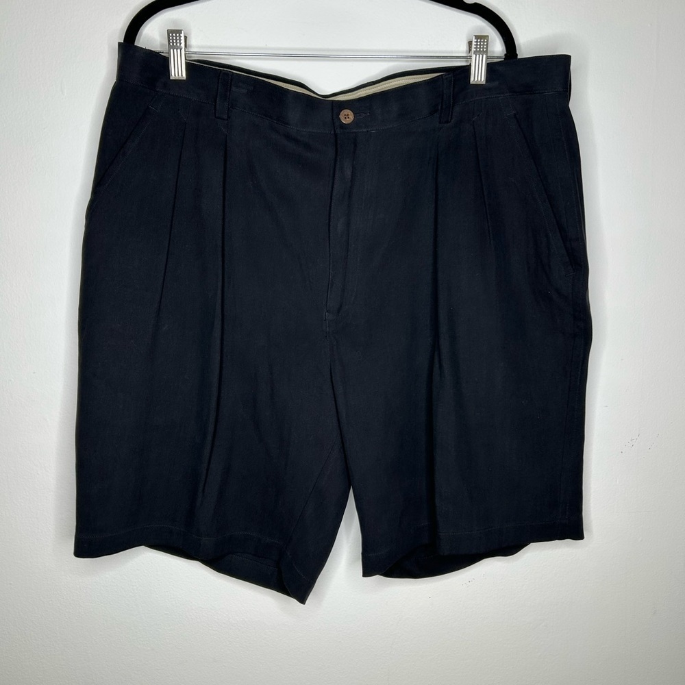 TOMMY BAHAMA Silk Shorts Mens Size 40 Black Pleated Relaxed Fit
